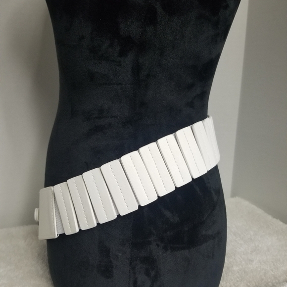 Black Butterfly belt - Picture 3 of 5